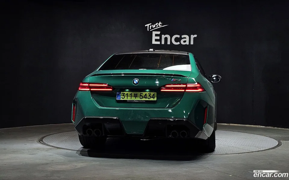 BMW M5 M5 2025 — thumbnail 4