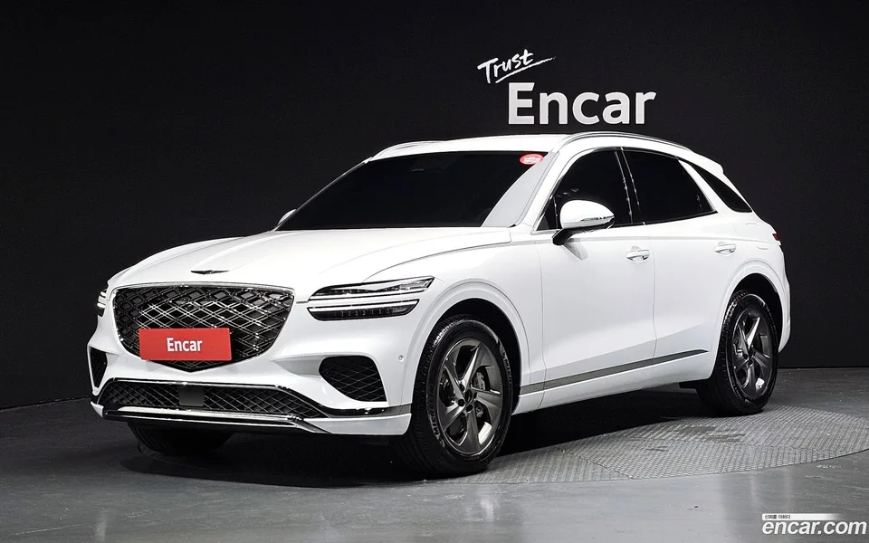 Genesis GV70 2.5T 2WD 2025 — photo 1, buy with delivery to Moscow