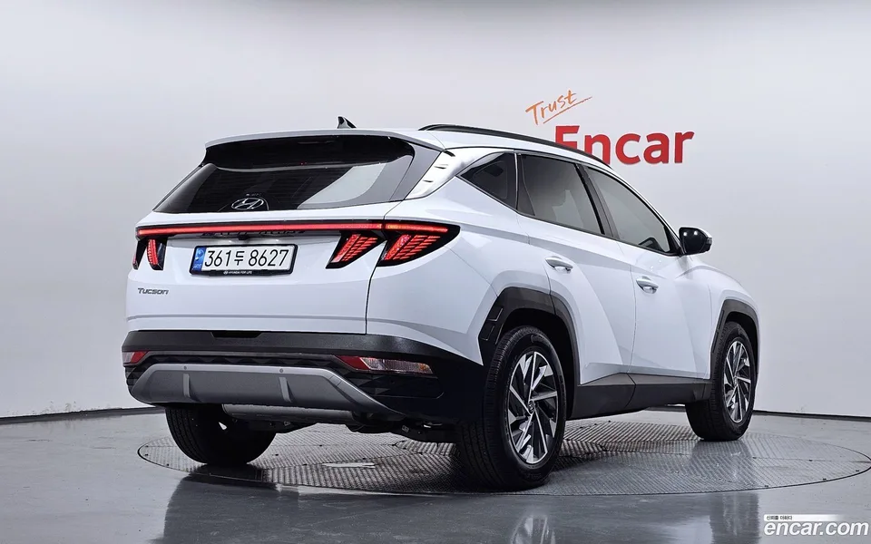 Hyundai Tucson Hybrid 2WD 2022 — photo 1, buy with delivery to Moscow