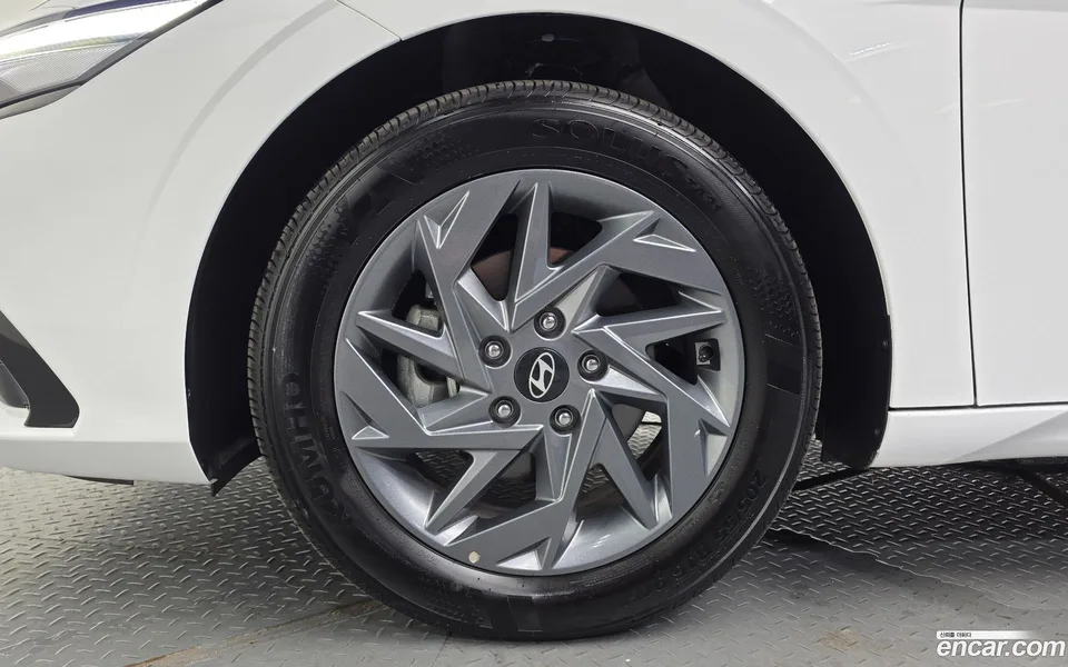 Hyundai Avante CN7 1.6 2025 — thumbnail 5