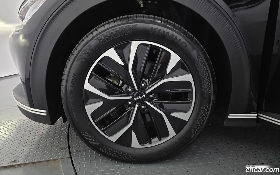 Kia EV6 2022 — thumbnail 2
