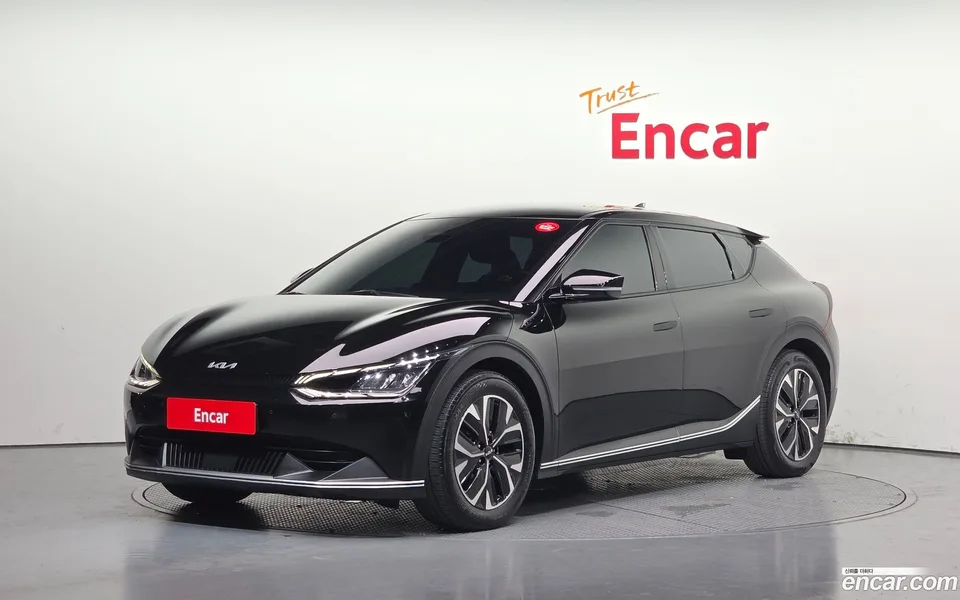 Kia EV6 2022 — photo 1, buy with delivery to Moscow