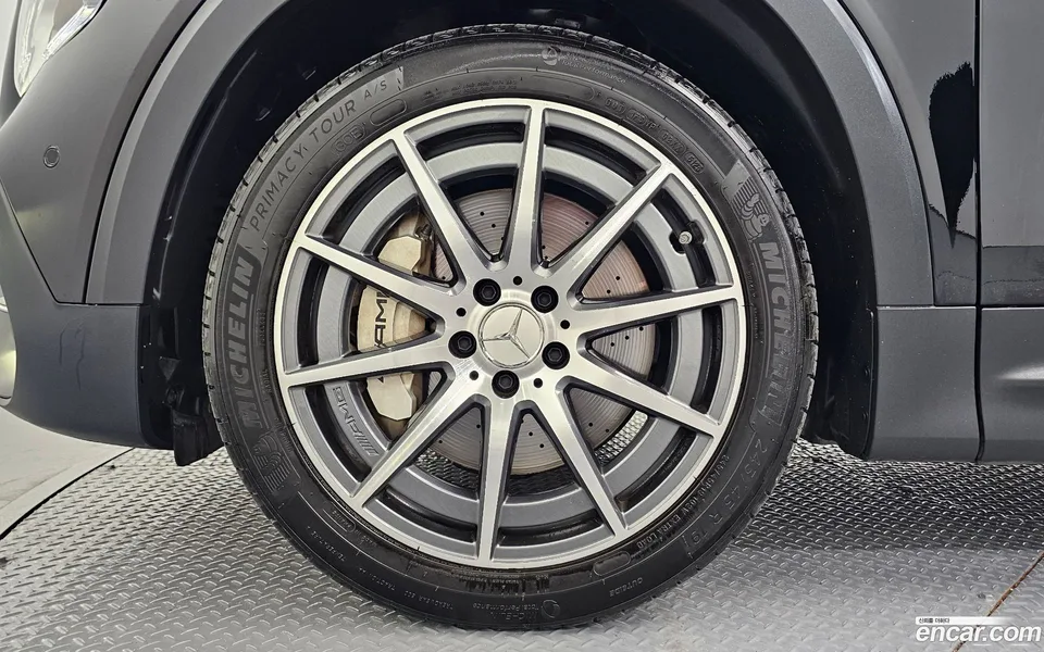 Mercedes-Benz GLB-Class AMG GLB35 4MATIC 2022 — thumbnail 2