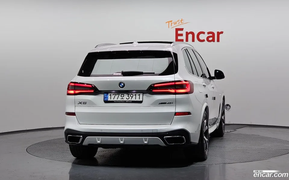 BMW X5 xDrive 40i M 2022 — thumbnail 4