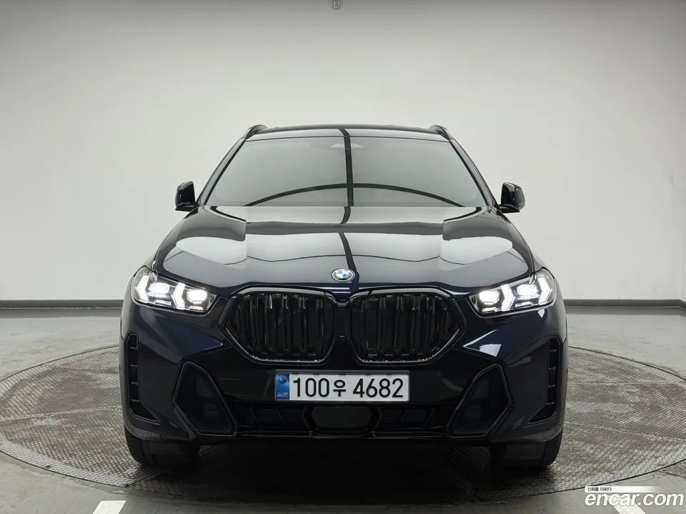BMW X6 xDrive40i M 2025 — thumbnail 3