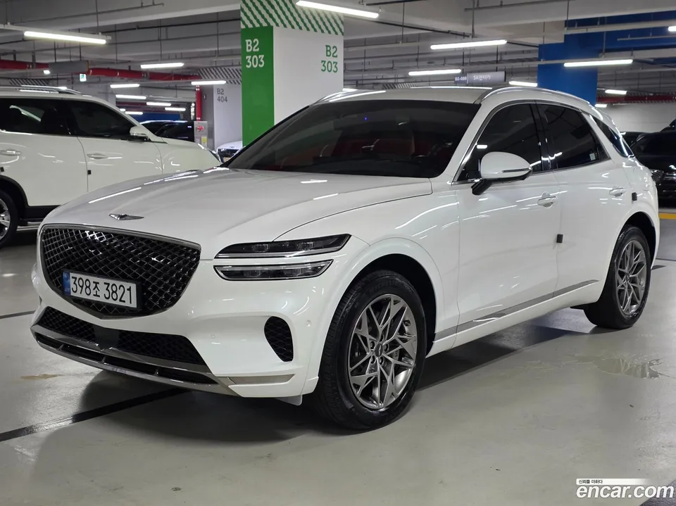 Genesis GV70 2.5T AWD 2022 — photo 1, buy with delivery to Moscow