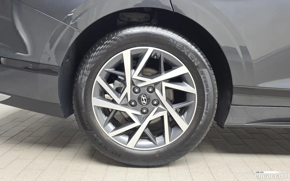 Hyundai Grandeur 2.5 2WD 2023 — thumbnail 2