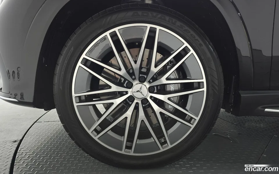 Mercedes-Benz GLE-Class AMG GLE53 4MATIC+ 2026 — thumbnail 2