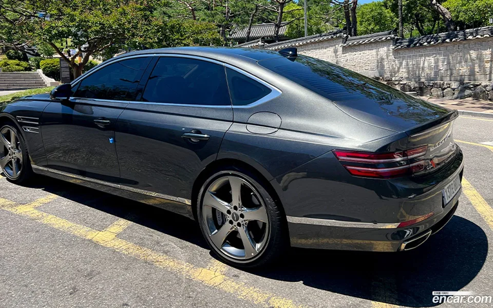 Genesis G80 3.5 AWD 2023 — thumbnail 4