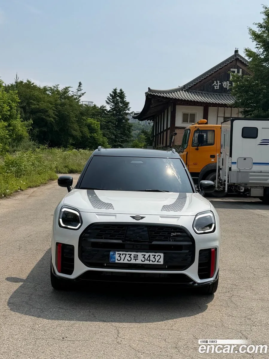 MINI Cooper S Countryman ALL4 JCW 2026 — photo 1, buy with delivery to Moscow