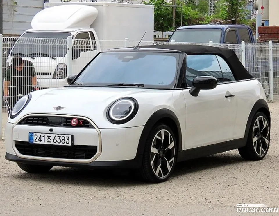 MINI Cooper S Convertible 2026 — thumbnail 3
