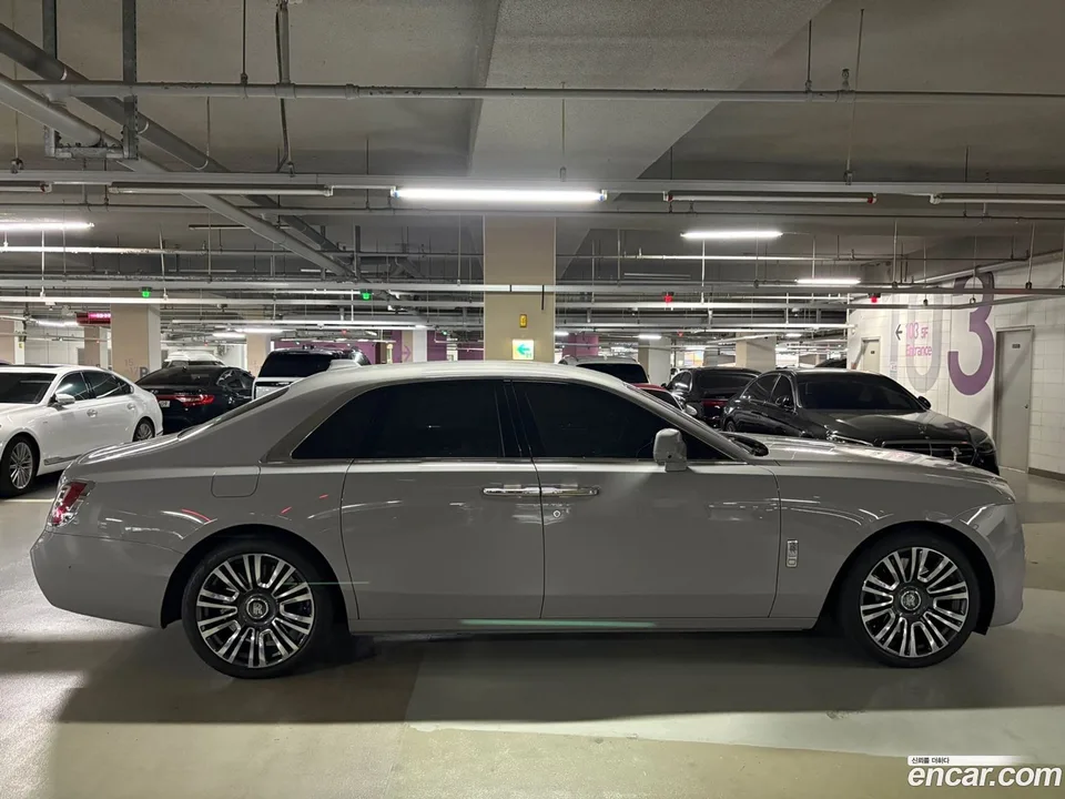 Rolls-Royce Ghost 6.7 V12 2022 — thumbnail 4
