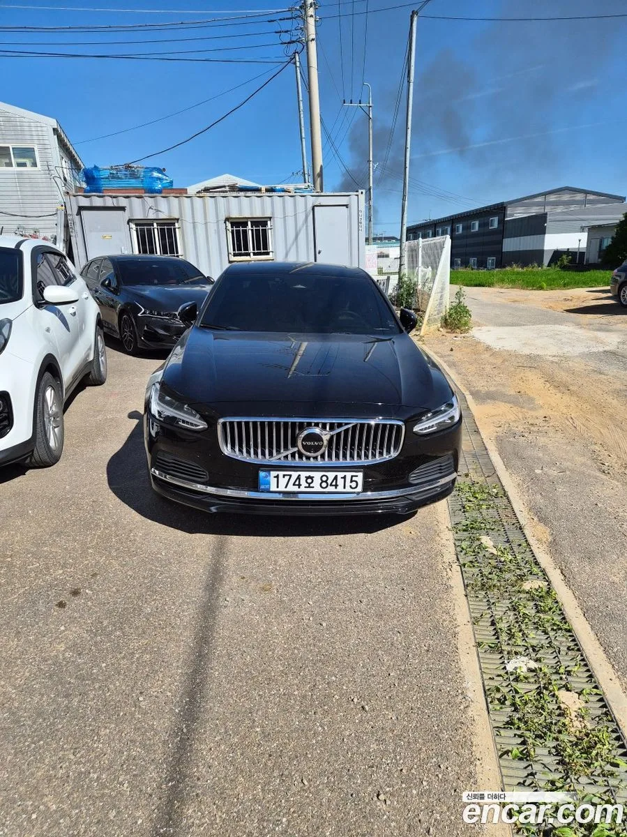 Volvo S90 T8 AWD 2024 — photo 1, buy with delivery to Moscow