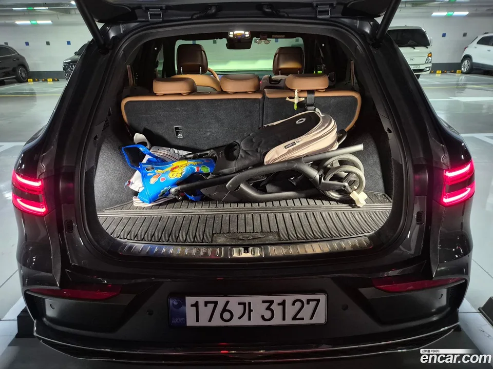 Genesis GV70 2.5T 2WD 2025 — thumbnail 4