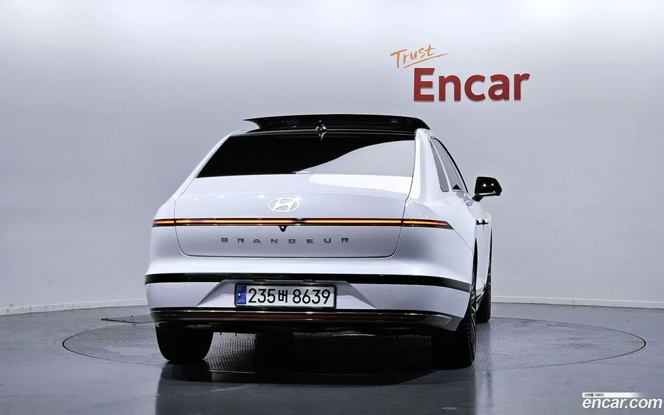Hyundai Grandeur Hybrid 2024 — thumbnail 4
