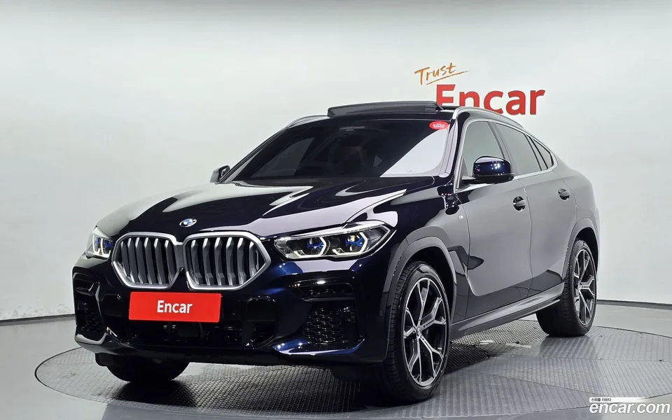 BMW X6 xDrive40i M 2023 — photo 1, buy with delivery to Moscow