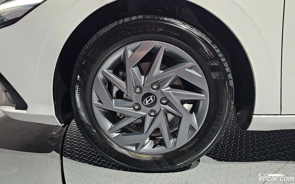 Hyundai Avante CN7 1.6 2024 — thumbnail 2