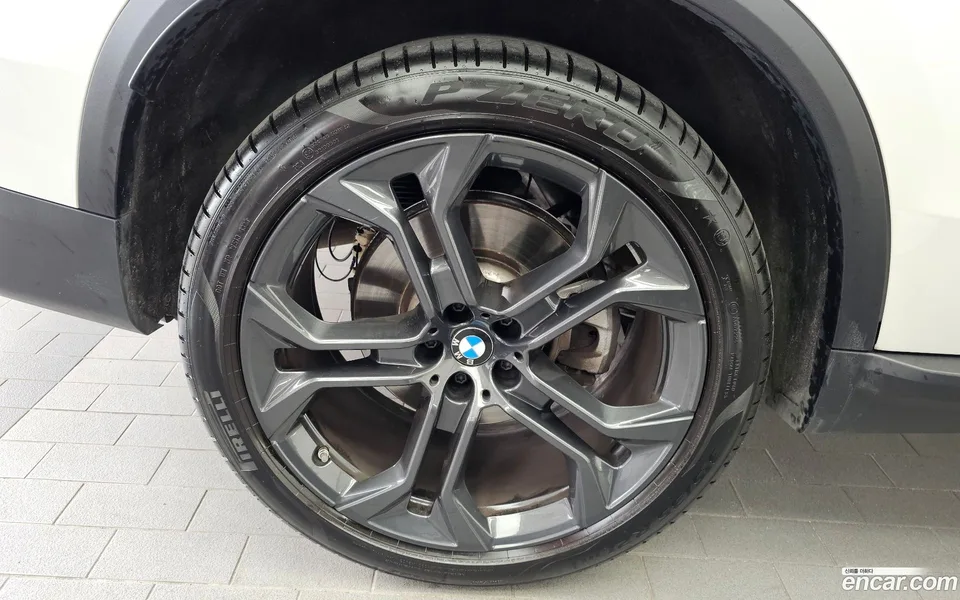 BMW X5 xDrive 40i xLine 2024 — thumbnail 2