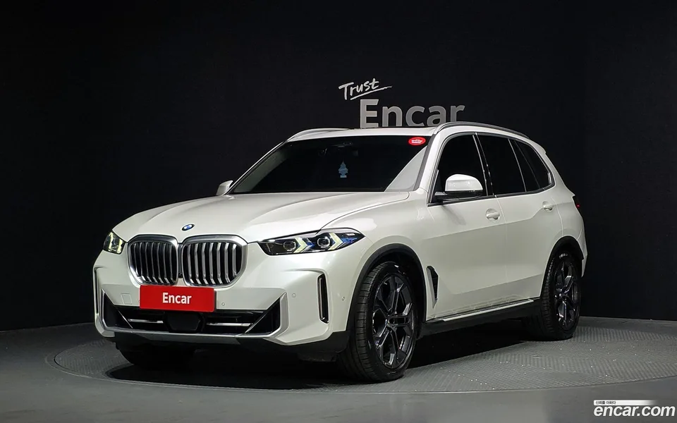 BMW X5 xDrive 40i xLine 2024 — photo 1, buy with delivery to Moscow