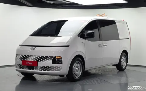 Hyundai Staria 2025 купить в Москве