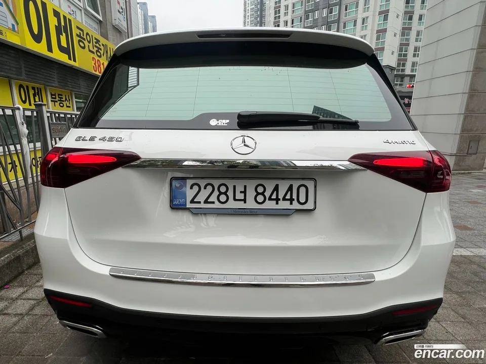 Mercedes-Benz GLE-Class GLE450 4MATIC AMG Line 2026 — thumbnail 3
