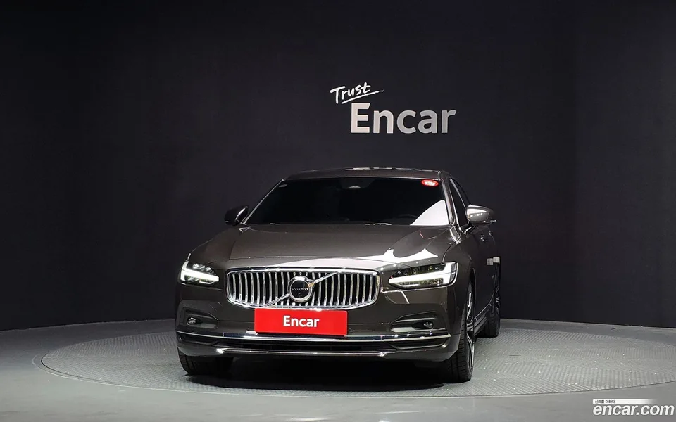 Volvo S90 B6 AWD 2023 — thumbnail 3