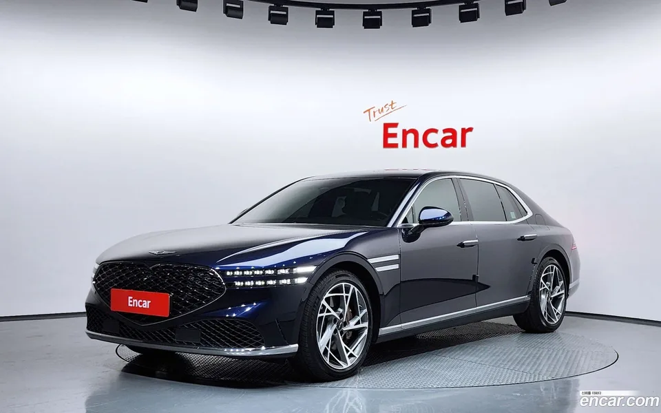 Genesis G90 3.5 e-S/C AWD 2023 — photo 1, buy with delivery to Moscow