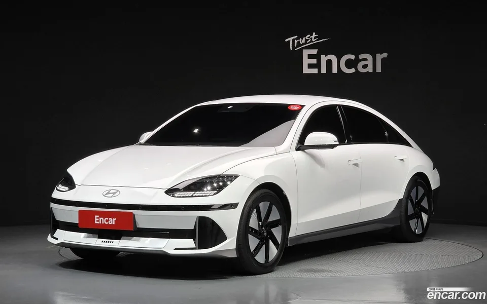 Hyundai Ioniq 6 AWD 2023 — photo 1, buy with delivery to Moscow