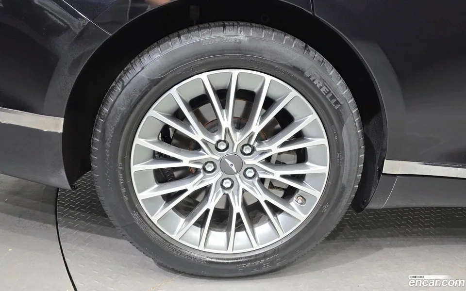 Genesis G80 2.5 AWD 2023 — thumbnail 2