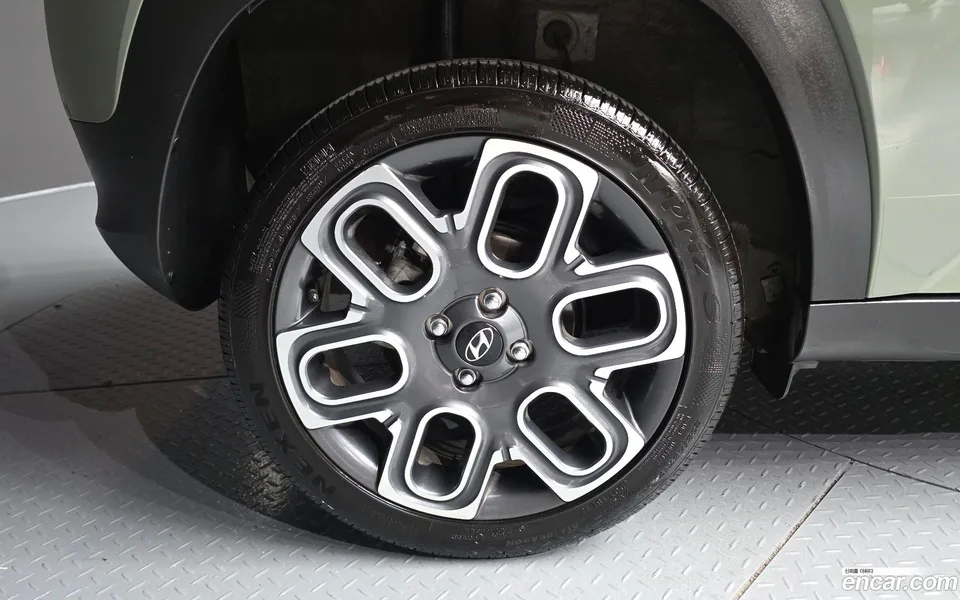 Hyundai Casper 2023 — thumbnail 2