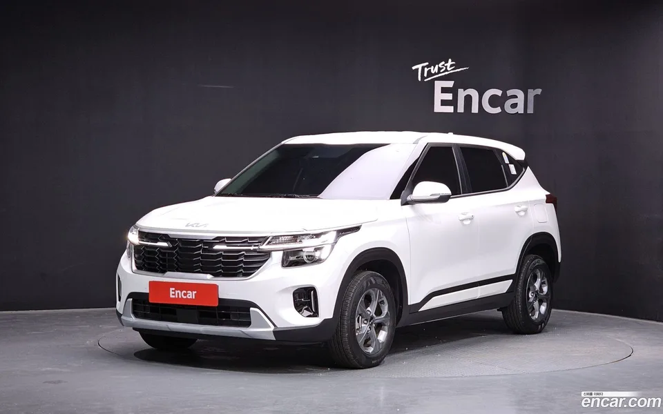 Kia Seltos 2.0 2WD 2025 — photo 1, buy with delivery to Moscow