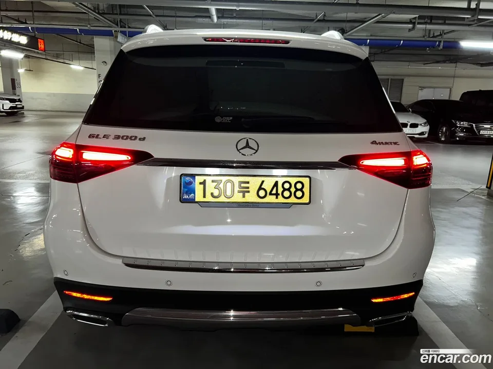 Mercedes-Benz GLE-Class GLE300d 4MATIC 2025 — thumbnail 4