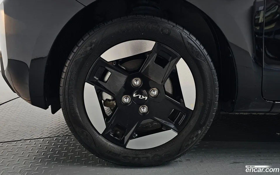 Kia Ray EV 2023 — thumbnail 2