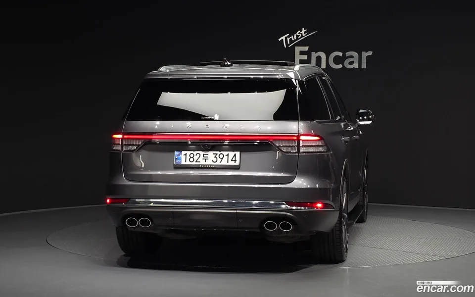 Lincoln Aviator 3.0 AWD 2025 — thumbnail 4