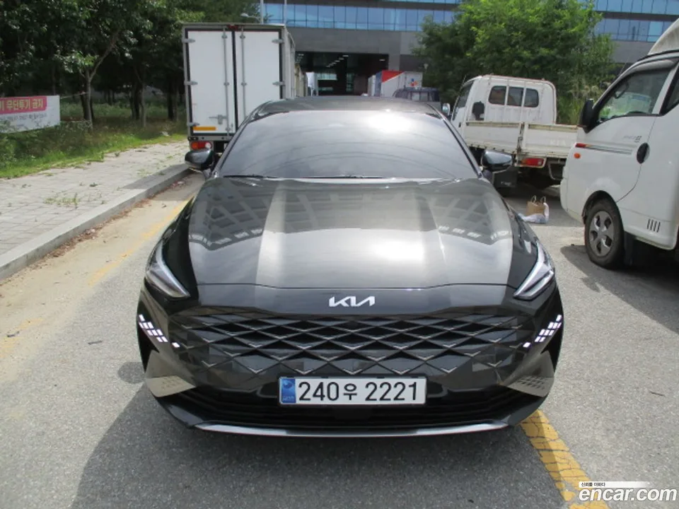 Kia K8 Hybrid 2023 — photo 1, buy with delivery to Moscow