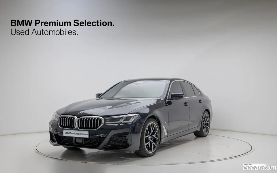 BMW 5 Series 530i M 2023 — photo 1, buy with delivery to Moscow