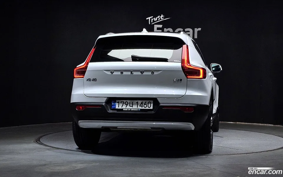 Volvo XC40 B4 2022 — thumbnail 4