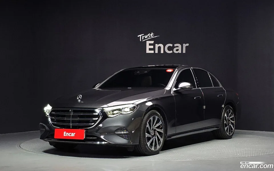 Mercedes-Benz E-Class E300 4MATIC 2024 — photo 1, buy with delivery to Moscow