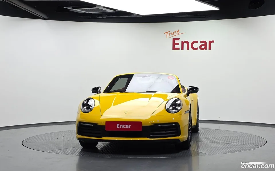 Porsche 911 (992) 2023 — thumbnail 3