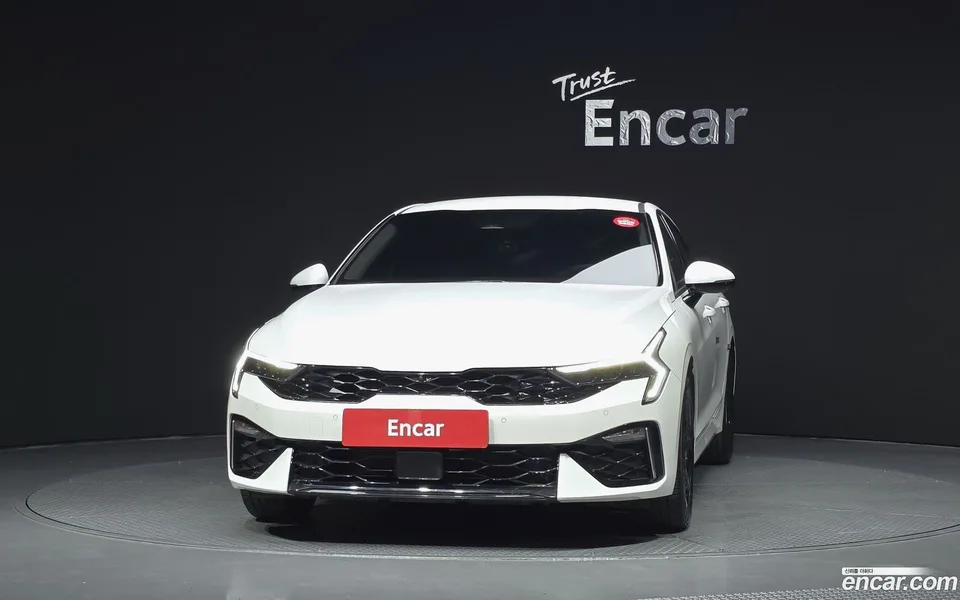 Kia K5 2.0 LPi 2024 — thumbnail 3