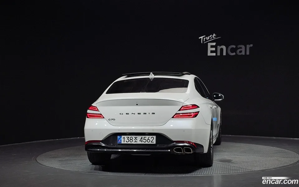 Genesis G70 2.0T 2WD 2022 — thumbnail 4