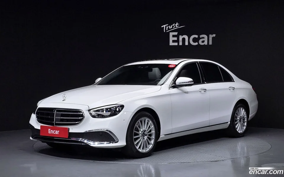 Mercedes-Benz E-Class E250 2022 — photo 1, buy with delivery to Moscow