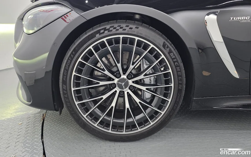 Mercedes-Benz CLE-Class AMG CLE53 4MATIC+ 2025 — thumbnail 2