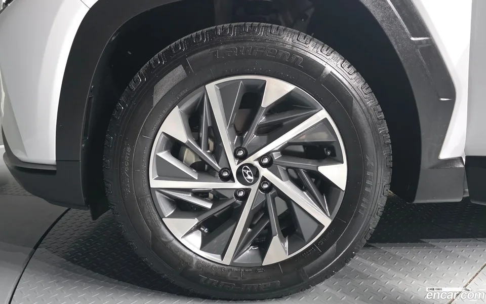 Hyundai Tucson 1.6 2WD 2023 — thumbnail 5