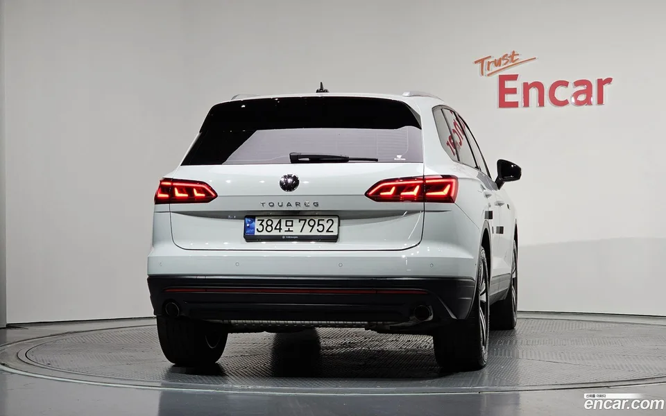 Volkswagen Touareg 3.0 TDI 2023 — thumbnail 4