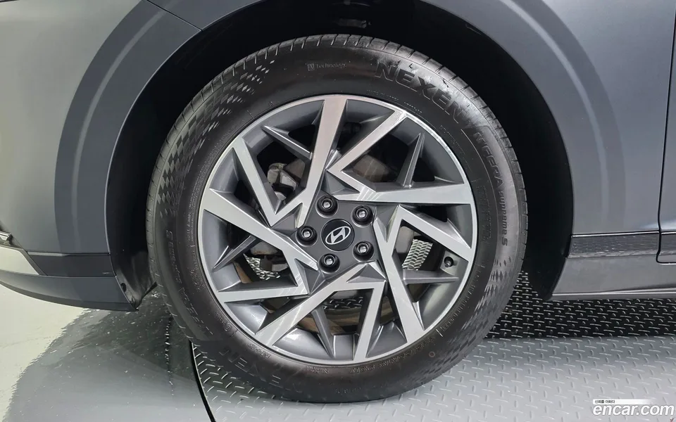 Hyundai Grandeur Hybrid 2023 — thumbnail 5