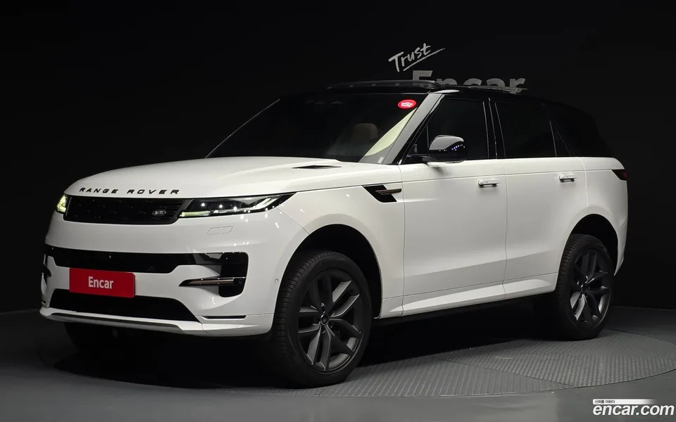 Land Rover Range Rover Sport D300 HSE 2023 — фото 1, купить с доставкой в Москву