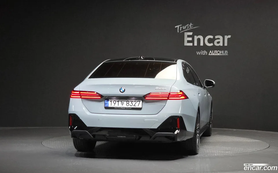 BMW 5 Series 523d M 2024 — thumbnail 4
