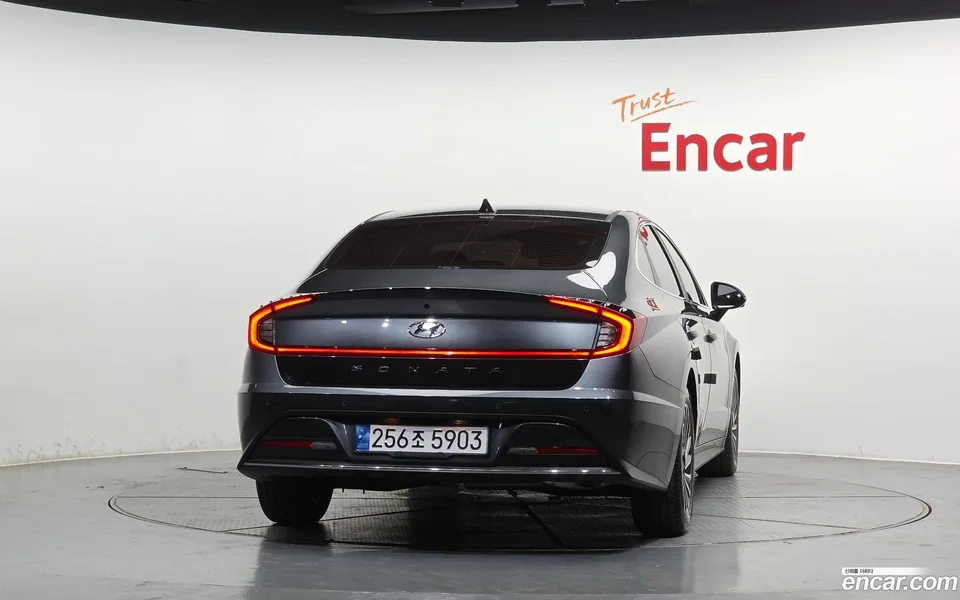 Hyundai Sonata Hybrid 2022 — thumbnail 4