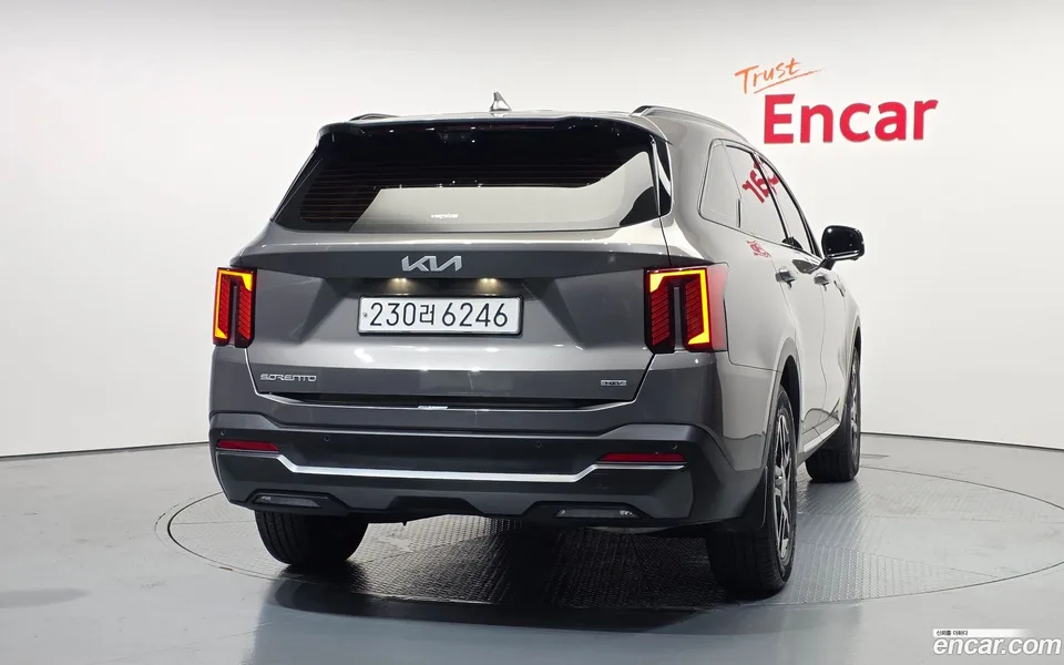 Kia Sorento HEV 1.6 2WD 2023 — thumbnail 4